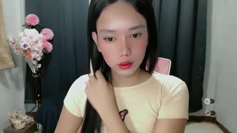 Snapshot of naked_stacey chatting on October 11, 1:47 pm Stacey online show from October 11, 1:47 pm