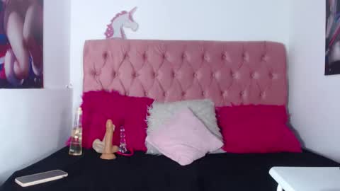 NALAROY online show from October 25, 6:32 am