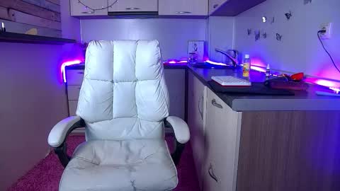 Nally online show from February 21, 6:36 am