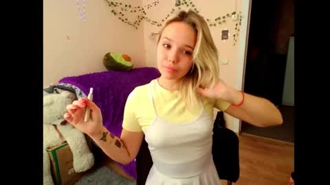 Nancy-Yuki online show from November 11, 10:23 am