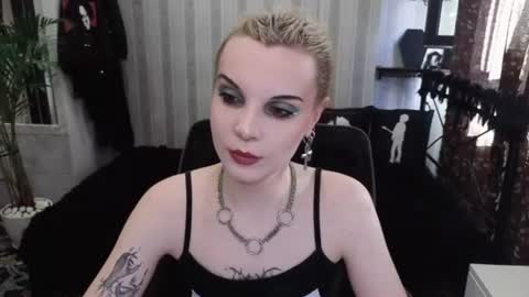 Nancy online show from August 2, 3:37 pm