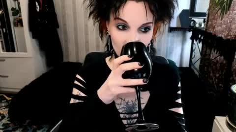 Nancy online show from July 5, 1:50 pm