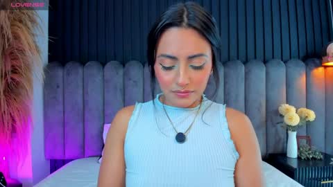 Nanda online show from April 3, 1:14 am