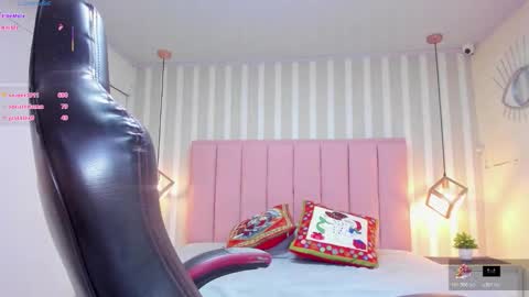 Naomi online show from January 7, 5:49 pm