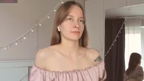 Naomi online show from August 2, 4:43 pm
