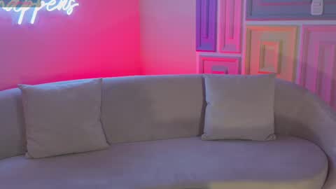 Naomi online show from March 4, 12:44 pm