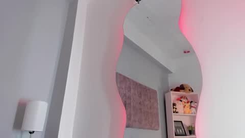 Laura  online show from September 25, 10:40 pm