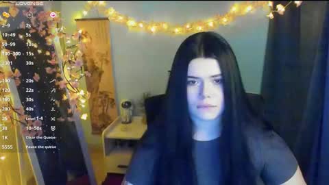 Naomi online show from February 25, 1:31 pm