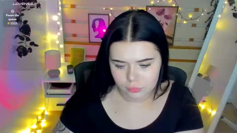 Naomi online show from February 18, 10:09 pm