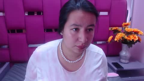 Snapshot of naomyprinces_ chatting on January 6, 1:41 pm Bulma Heidi online show from January 6, 1:41 pm
