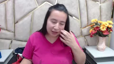 Snapshot of naomyprinces_ chatting on January 28, 1:38 pm Bulma Heidi online show from January 28, 1:38 pm