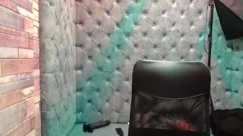 Snapshot of naomyprinces_ chatting on October 1, 3:28 pm Bulma Heidi online show from October 1, 3:28 pm