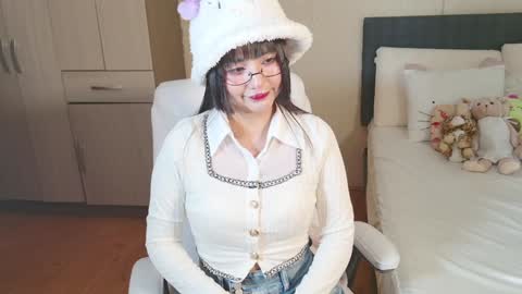 Naree online show from December 9, 10:54 am