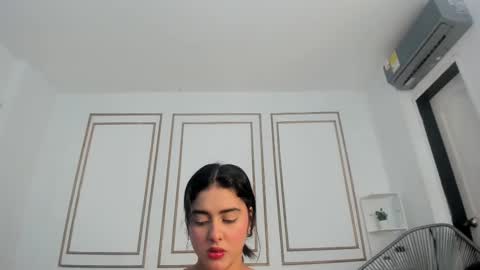 Snapshot of natalia_aguirre chatting on October 5, 12:32 pm Naty  online show from October 5, 12:32 pm