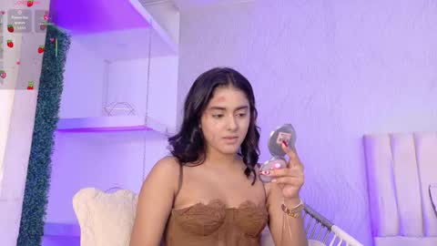 Snapshot of natalia_aguirre chatting on October 7, 12:20 pm Naty  online show from October 7, 12:20 pm