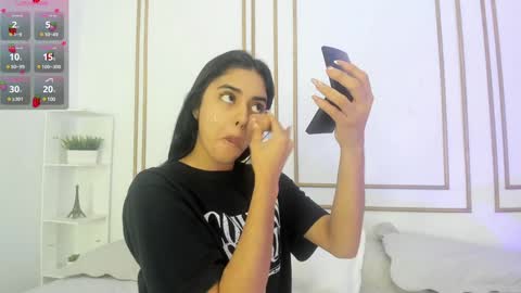Snapshot of natalia_aguirre chatting on February 7, 12:28 pm Naty  online show from February 7, 12:28 pm