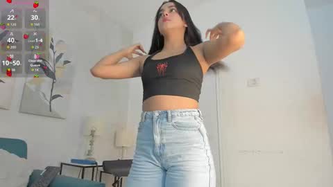 Snapshot of natalia_aguirre chatting on October 15, 12:52 pm Naty  online show from October 15, 12:52 pm