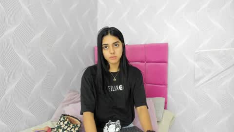 Snapshot of natalia_aguirre chatting on January 5, 12:53 pm Naty  online show from January 5, 12:53 pm