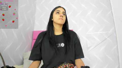 Snapshot of natalia_aguirre chatting on January 16, 12:20 pm Naty  online show from January 16, 12:20 pm