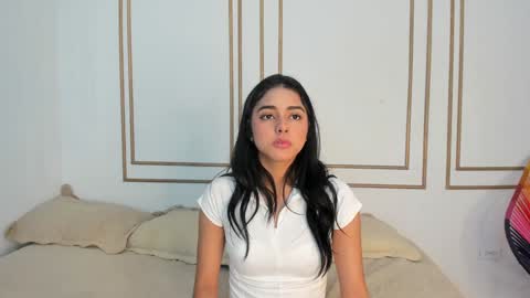 Snapshot of natalia_aguirre chatting on January 23, 12:30 pm Naty  online show from January 23, 12:30 pm