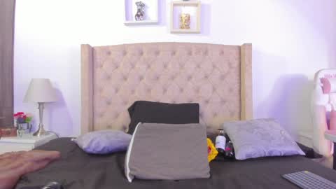 Snapshot of natalia_collinslim chatting on January 25, 3:19 am Natalia online show from January 25, 3:19 am