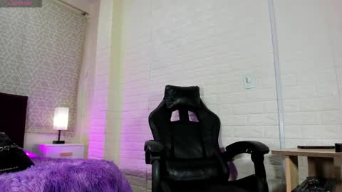 Natalia Kiss online show from February 9, 11:34 am