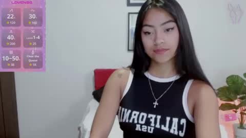 Nataly Escobar online show from November 10, 5:08 pm