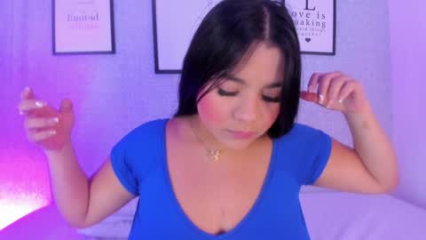 Snapshot of natasha_harpper chatting on December 17, 1:05 pm Natasha online show from December 17, 1:05 pm