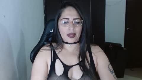 Natasha Smithe  online show from November 17, 1:06 am