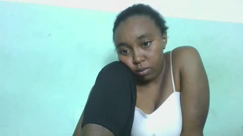 natha259706 online show from April 23, 8:33 am