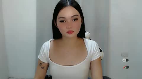 nathalie online show from September 29, 7:46 am