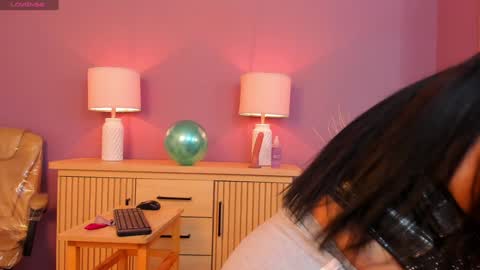 Snapshot of nathalie_rossel chatting on January 27, 7:13 pm nathalie rossel online show from January 27, 7:13 pm