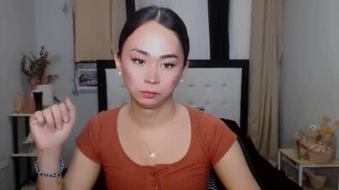 Snapshot of nathalyastone chatting on February 23, 9:27 am SWEET NATHALYA online show from February 23, 9:27 am