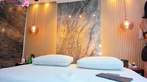 nathassa online show from February 13, 11:50 am