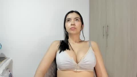 Snapshot of nathyy_garcia chatting on October 1, 4:28 am Nathyy online show from October 1, 4:28 am