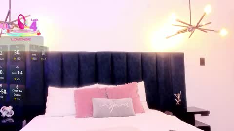 nattashaa online show from September 26, 11:52 am