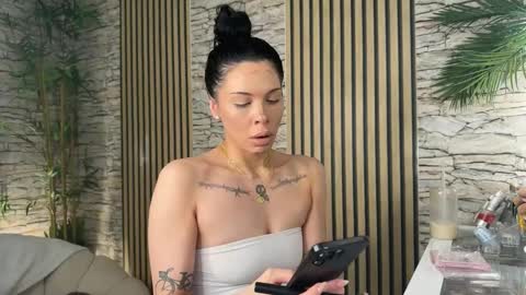 NATTY FIERROS online show from December 16, 7:09 pm