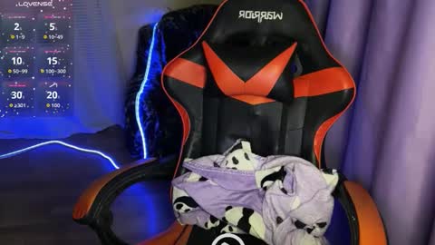 natural_babe666 online show from March 19, 8:13 pm