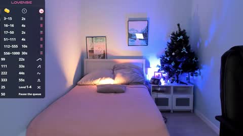 Melisa  FOLLOW ME  online show from December 20, 1:54 pm