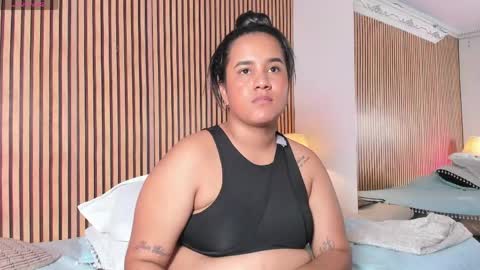 naty bustos online show from May 18, 2:54 am
