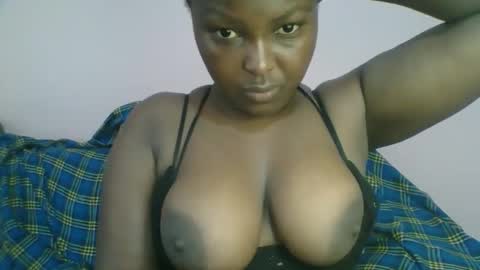 naughti_garlie online show from October 31, 6:39 am