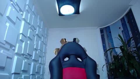 Snapshot of naughty_kittenm chatting on December 28, 11:19 am Kitten online show from December 28, 11:19 am