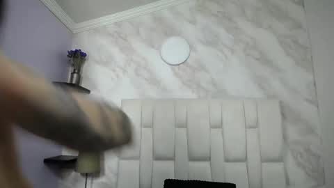 Snapshot of naughty_kittenm chatting on February 11, 10:36 am Kitten online show from February 11, 10:36 am