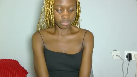 Snapshot of naughty_princess25 chatting on October 12, 3:42 am naughty_princess25 online show from October 12, 3:42 am