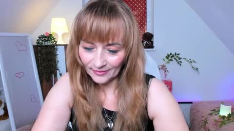 Milana - on air every day except Wednesday from 9 pm to 4 am European time online show from October 18, 9:05 pm