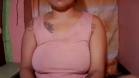 naughtymom_33 online show from October 3, 7:35 am