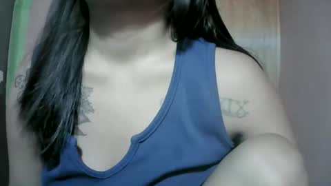 naughtymom_33 online show from November 7, 7:47 am