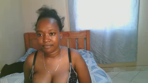 Snapshot of naughtynova33 chatting on October 11, 10:20 am nova online show from October 11, 10:20 am