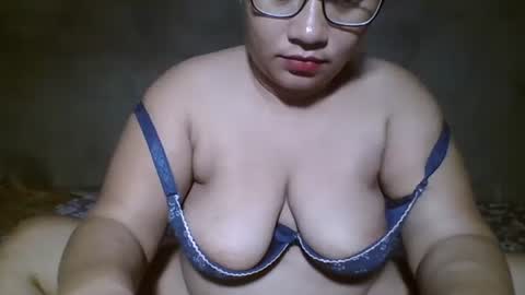 naughtypinay08 online show from March 10, 4:00 pm