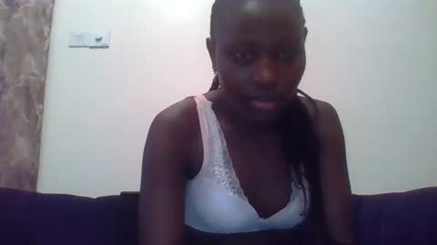 Snapshot of naughtyqueen12 chatting on January 30, 8:11 am naughtyqueen12 online show from January 30, 8:11 am